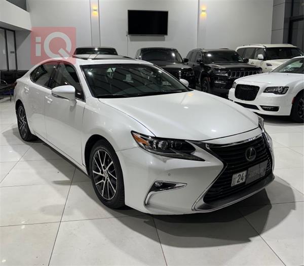 Lexus ES 2018 for sale in Iraq - Duhok